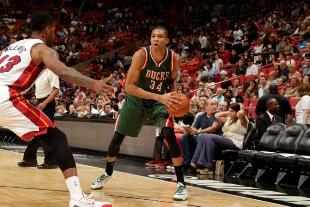 NBA单场命中5记以上三分次数排行榜